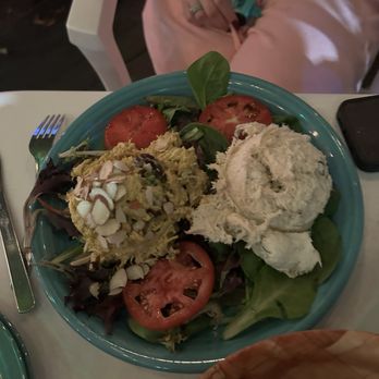 Hobbit Cafe - Tropical Chicken Salad - Burgers Near Me - Houston, Texas Hobbit Cafe - Tropical Chicken Salad - Burgers Near Me - Houston, Texas