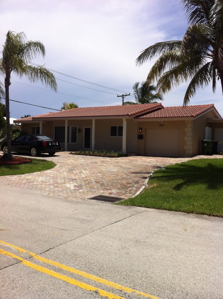 Slide of Advantage Roofing & Inspection