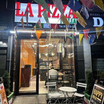 La Pizza Italia - Pizza Near Me - New York, New York