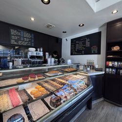 C'est Si Bon Bakery - Pastries