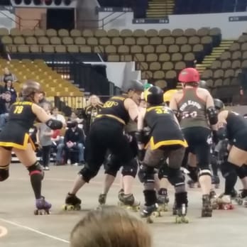 Brewcity Bruisers - Crazy 8's vs. Russian Rollettes - Amateur Sports Teams Near Me - Milwaukee, Wisconsin