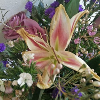 Graceland Florist - Valentine's day flowers - Florists Near Me - Mt Vernon, New York Graceland Florist - Valentine's day flowers - Florists Near Me - Mt Vernon, New York