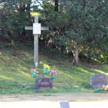 Saint Peter the Apostle Cemetery - A simple but poignant monument - Funeral Services & Cemeteries Near Me - Provincetown, Massachusetts Saint Peter the Apostle Cemetery - A simple but poignant monument - Funeral Services & Cemeteries Near Me - Provincetown, Massachusetts