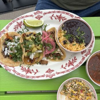 El Bebe - Tacos Near Me - Tysons, Virginia