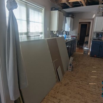 Roger Coffer Remodeling - Flooring Near Me
