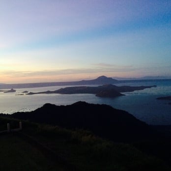 Taal Vista Hotel - Sunrise from the lakeview room's balcony - Hotels Near Me - Tagaytay, CAV