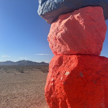 MaxTour - Magic mountain! So gorgeous! - Bus Tours Near Me - Las Vegas, Nevada