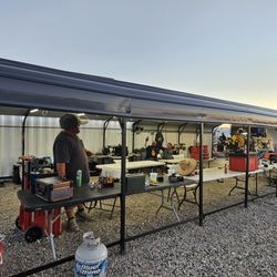 Apple Bashing RC - PIt tables under the shade will soon be a Kyosho track!