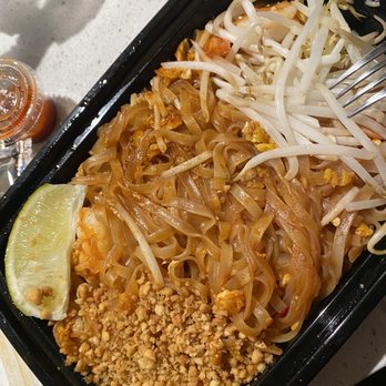 365 Thai Kitchen - Shrimp pad that-mild spicy - Thai Near Me - Los Angeles, California 365 Thai Kitchen - Shrimp pad that-mild spicy - Thai Near Me - Los Angeles, California