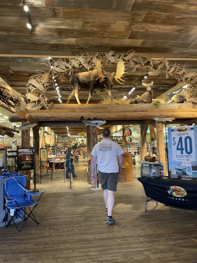 BASS PRO SHOPS Updated September 2024 39 Photos & 58 Reviews 2 Commerce Dr, Hooksett, New