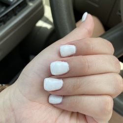 T T Nails & Tan