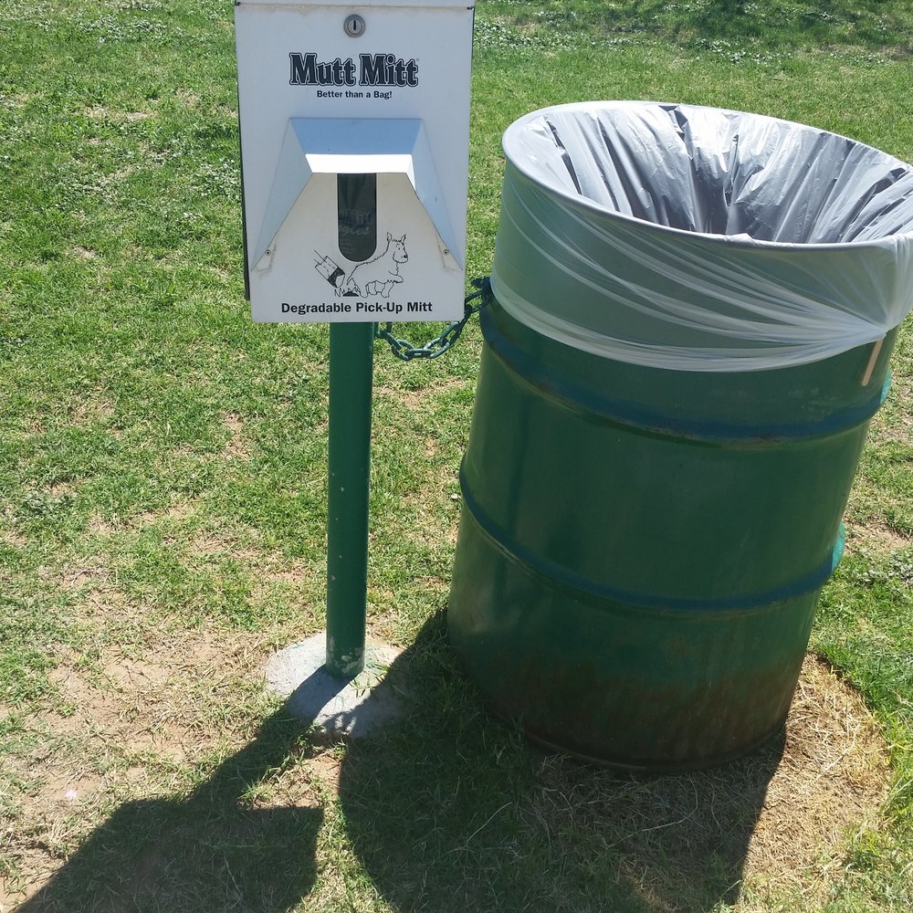 Nations Tobin Park - Nations Tobin Park Dog Bag Station & Trash Can - Parks Near Me - El Paso, Texas
