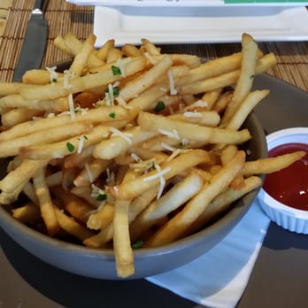 Cafe Julia - Truffled French fries - Cafes Near Me - Honolulu, Hawaii