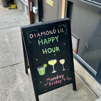 Diamond Lil - Bars Near Me - Brooklyn, New York