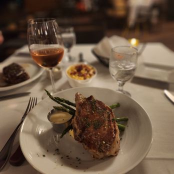 Son'z Steakhouse - Pork chops with mash patatoes and asparagus - Steakhouses Near Me - Lahaina, Hawaii Son'z Steakhouse - Pork chops with mash patatoes and asparagus - Steakhouses Near Me - Lahaina, Hawaii