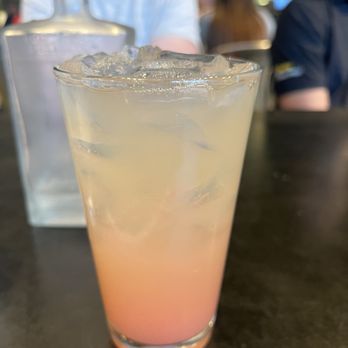 Stack 571 Burger and Whiskey Bar - Kirkland - New American Near Me - Kirkland, Washington