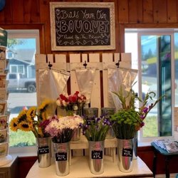 Brookings Blooms - Build your own bouquet! Choose your blooms and we'll wrap it for you!