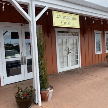 Evangeline Cuisine - Front of the restaurant - Seafood Near Me - Half Moon Bay, California