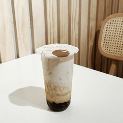 BobaTale Tea House - Jasmine milk tea with boba & oat milk