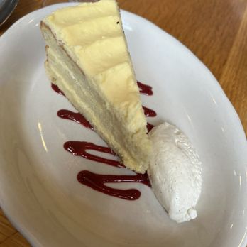 Bar 'Cino Newport - Limoncello Mascarpone Cake - gluten free - Bars Near Me - Newport, Rhode Island Bar 'Cino Newport - Limoncello Mascarpone Cake - gluten free - Bars Near Me - Newport, Rhode Island