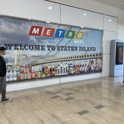 Staten Island Mall - Beautiful picture inside Staten Island Mall ( Verrazano-Narrows Bridge ) which leads Brooklynite & Staten Islanders together!