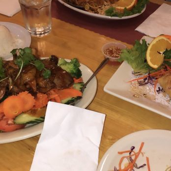 Thai BBQ - Honey glazed duck, spring rolls, and pad Thai - Thai Near Me - Union City, California Thai BBQ - Honey glazed duck, spring rolls, and pad Thai - Thai Near Me - Union City, California