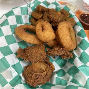Sun Of A Vegan - Sampler Platter - Vegan Near Me - Memphis, Tennessee Sun Of A Vegan - Sampler Platter - Vegan Near Me - Memphis, Tennessee