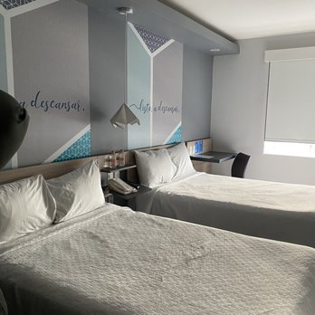 one hoteles - Double bed room - Hotels Near Me - Tijuana, BCN
