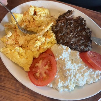 Harlow's Cafe - Hot breakfast - Burgers Near Me - Tempe, Arizona