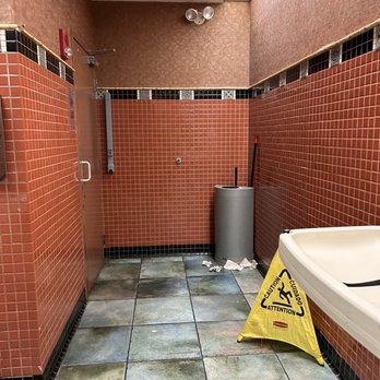 Rainforest Cafe - Bathroom needs update - American Near Me - Atlantic City, New Jersey