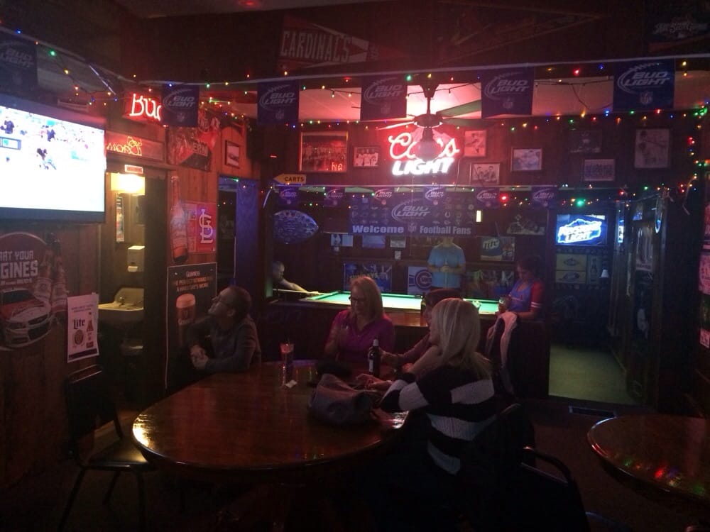 NORTH END TAVERN Updated September 2024 1130 N 24th St, Quincy