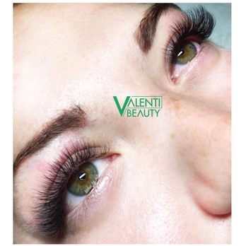 Yumi Lashes - Lash Extension - Cosmetics & Beauty Supply Near Me - Rome, RM Yumi Lashes - Lash Extension - Cosmetics & Beauty Supply Near Me - Rome, RM