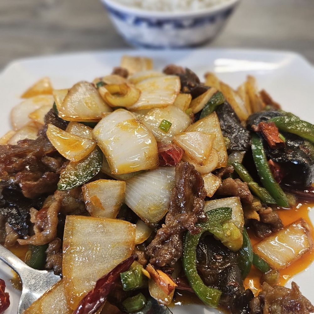 Yummy Noodle Kitchen - Sichuan Beef (Lunch Special) - Noodles Near Me - Artesia, California Yummy Noodle Kitchen - Sichuan Beef (Lunch Special) - Noodles Near Me - Artesia, California
