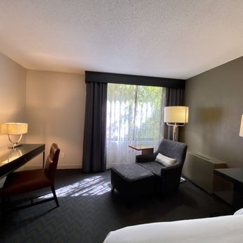 Sheraton Minneapolis West Hotel - 09.17.23 - Hotels Near Me - Minnetonka, Minnesota Sheraton Minneapolis West Hotel - 09.17.23 - Hotels Near Me - Minnetonka, Minnesota