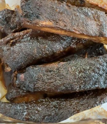 Red House BBQ by null