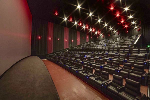 B&B Theatres Liberty Cinema 12 by null