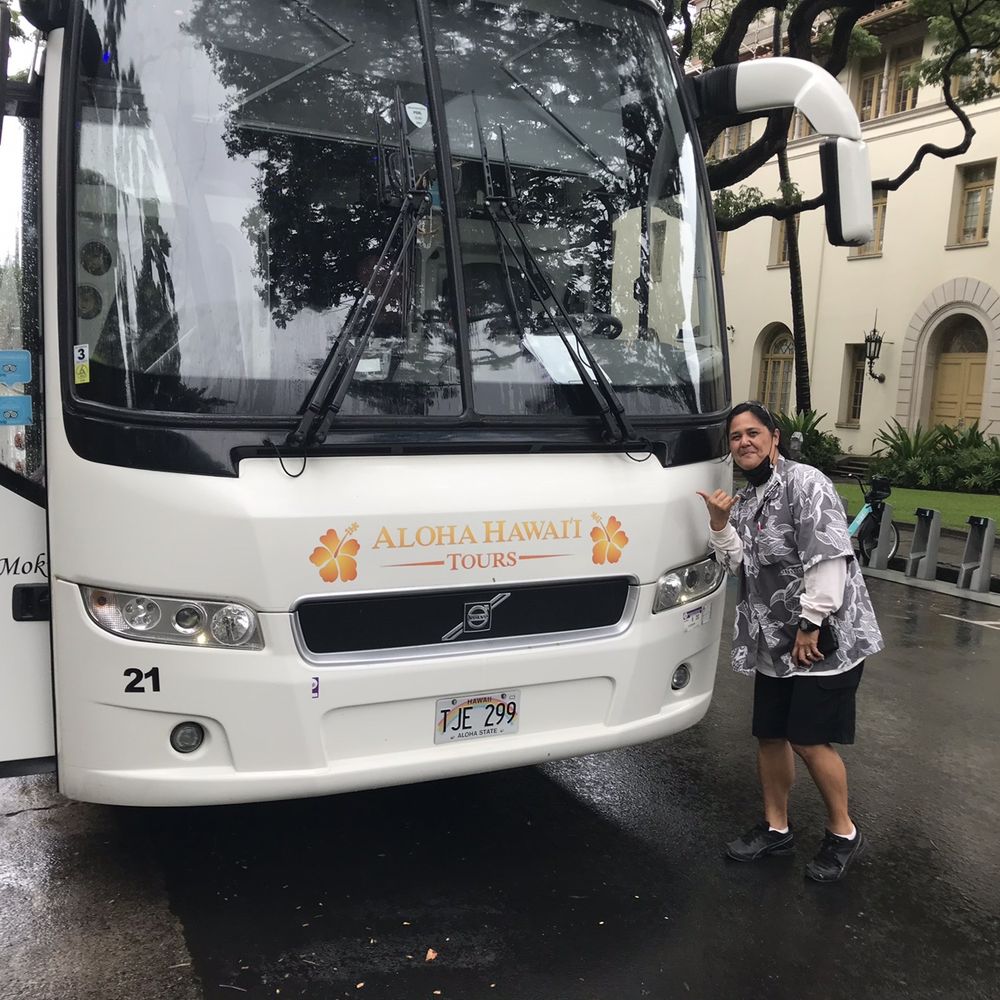 Aloha Hawaii Tours - Bus Tours Near Me - Honolulu, Hawaii Aloha Hawaii Tours - Bus Tours Near Me - Honolulu, Hawaii