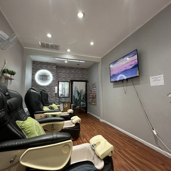 Coconut Nail Bar - Look how cute their salon is! - Nail Salons Near Me - San Jose, California