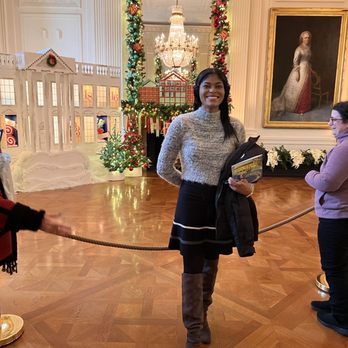 The White House - I'm happy to be here! I feel the holiday spirit! - Landmarks & Historical Buildings Near Me - Washington, DC, District of Columbia