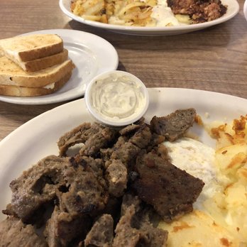 The Chalet - Gyros and Corned Beef Hash breakfasts :-) - Greek Near Me - Wheat Ridge, Colorado