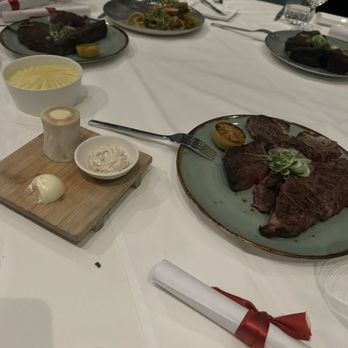 Alexander's Steakhouse - Pasadena - Steak - Steakhouses Near Me - Pasadena, California Alexander's Steakhouse - Pasadena - Steak - Steakhouses Near Me - Pasadena, California