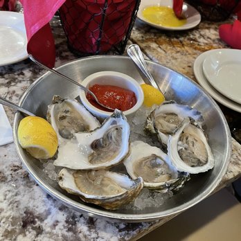Andino's - Fresh oysters - Italian Near Me - Providence, Rhode Island