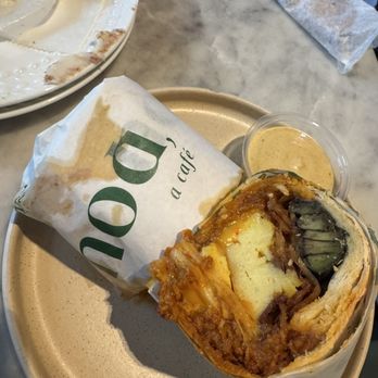 noa a café - Breakfast Burrito - Cafes Near Me - New York, New York