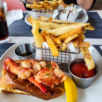 Big B’s Fish Joint - Seafood Near Me - Atlanta, Georgia