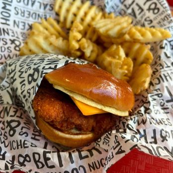 PDQ Chicken - Sandwiches Near Me - Wesley Chapel, Florida PDQ Chicken - Sandwiches Near Me - Wesley Chapel, Florida
