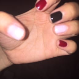 A bit of a blurry pictures but my gel nails look really pretty. Lisa and Lia do a great job on my nails. It's family owned.