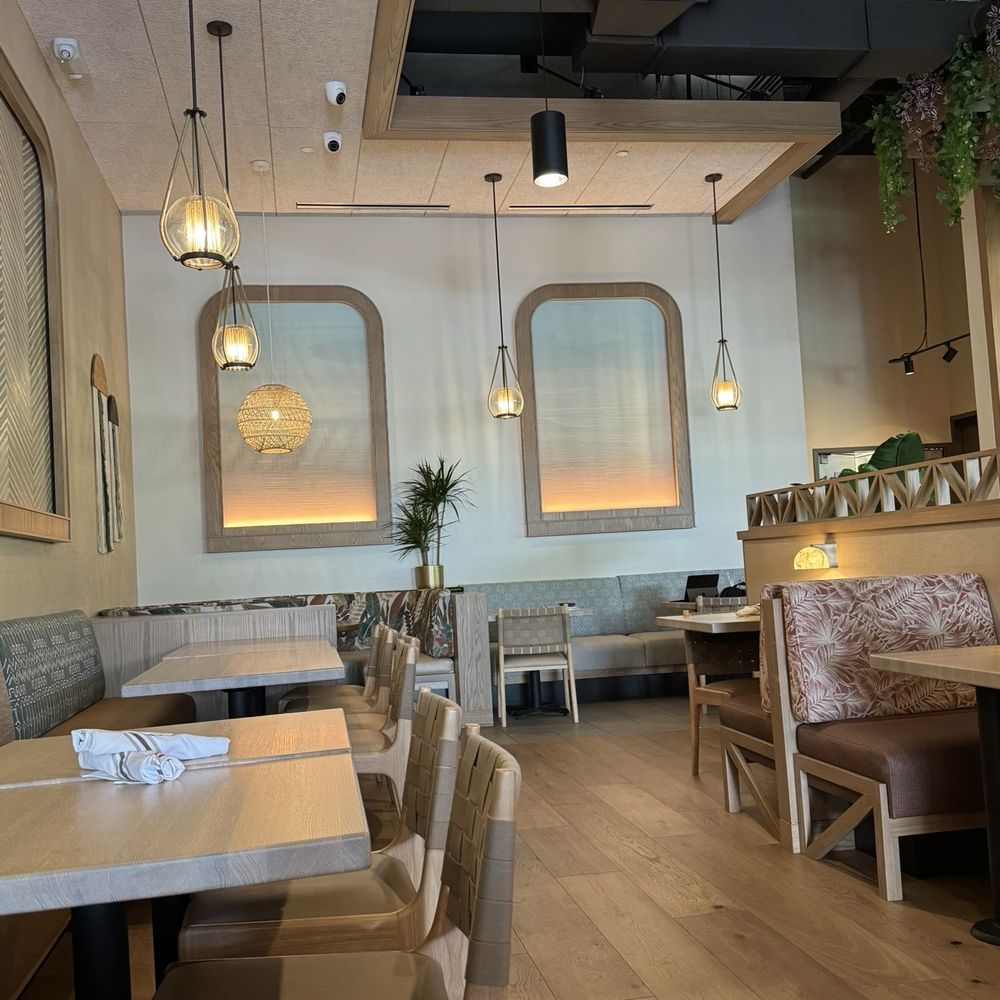 Pacific Catch - Inside - Seafood Near Me - Brea, California Pacific Catch - Inside - Seafood Near Me - Brea, California