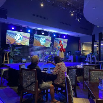 Moani Waikiki - Live show - Seafood Near Me - Honolulu, Hawaii Moani Waikiki - Live show - Seafood Near Me - Honolulu, Hawaii