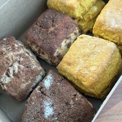 Cinnamon Scones, Pumpkin Scones (Limited Release)