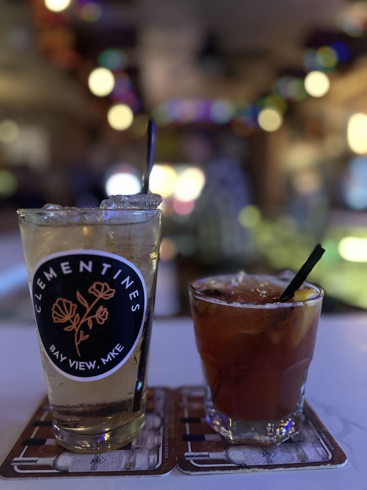 Clementines Tavern MKE